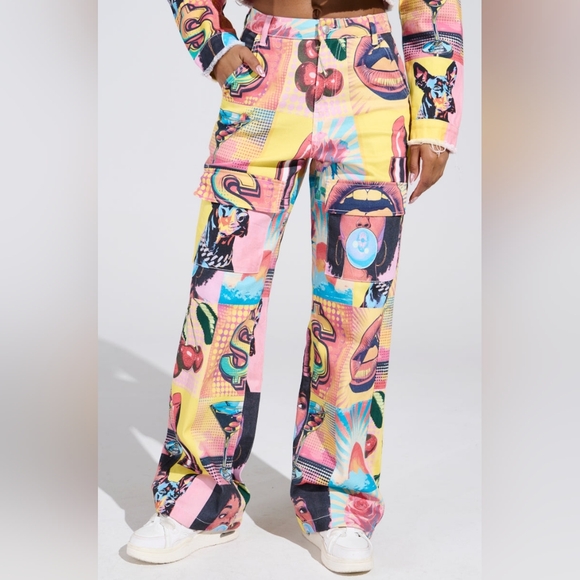 AKIRA Electric Printed Denim Cargo Pants - Picture 8 of 16